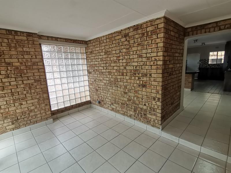 3 Bedroom Property for Sale in Vaalpark Free State